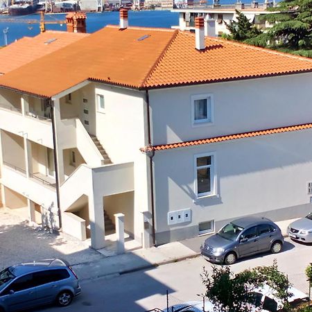 Holiday Apartment Dunja Pola Esterno foto