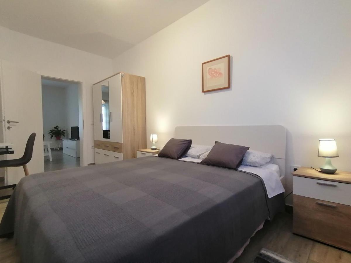 Holiday Apartment Dunja Pola Esterno foto